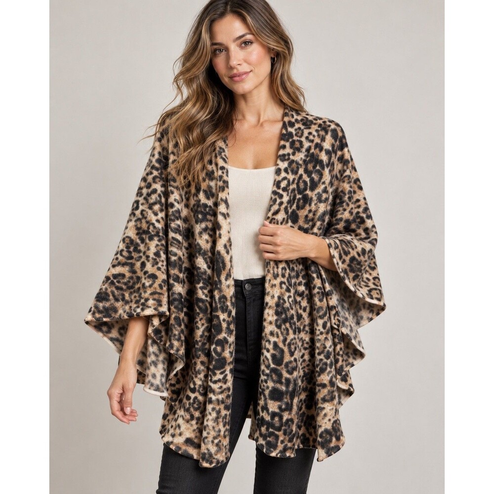 Neiman Marcus Cashmere Collection Leopard Print 100% Cashmere Poncho One Size